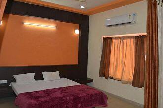 Hotel Vighnaharta Inn, Buldhana 2